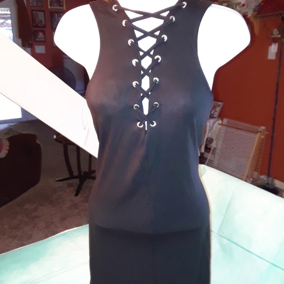 LITTLE BLACK DRESS - Picture 1 of 8